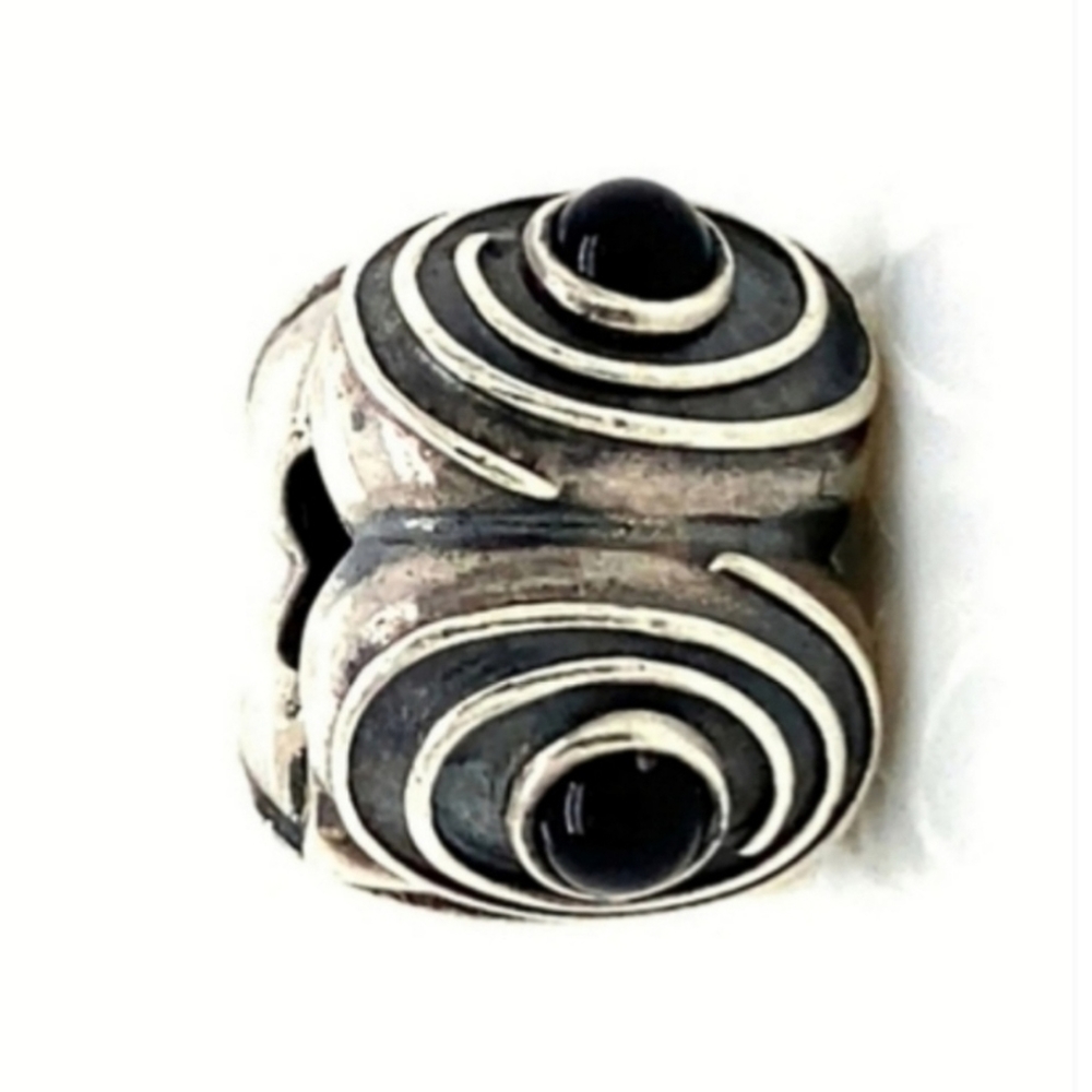 Authentic Pandora charm clip "Hypnotized black" RETIRED